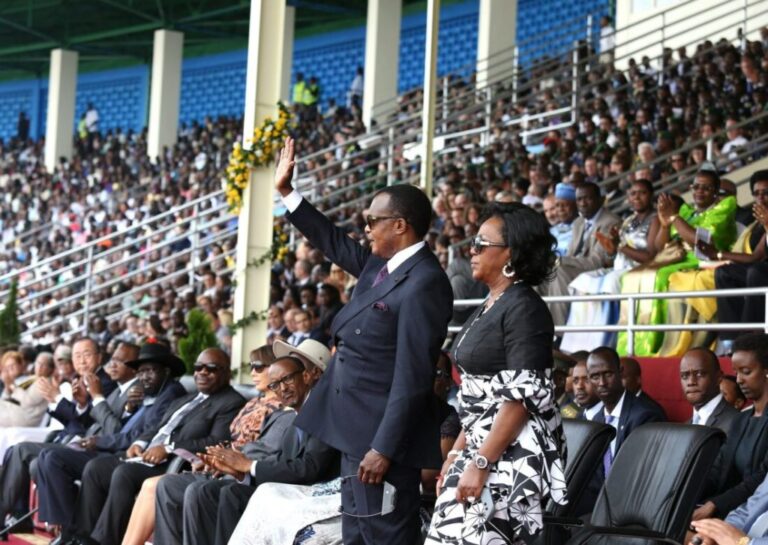 13708543534_0a8b2387c8_k-EDIT-1100x780-1-1024x726