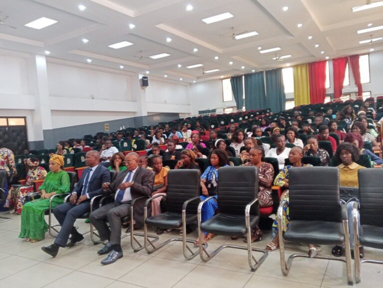 femmes_fileminimizer_2