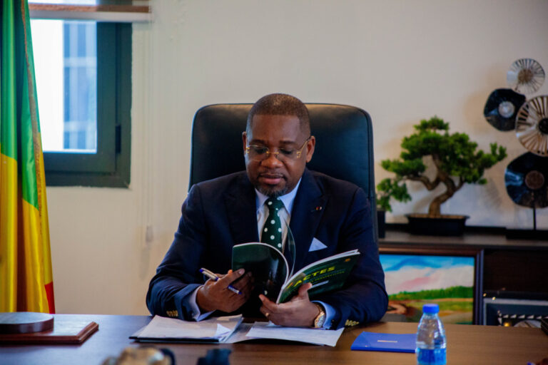 le_ministre_juste_desire_mondele