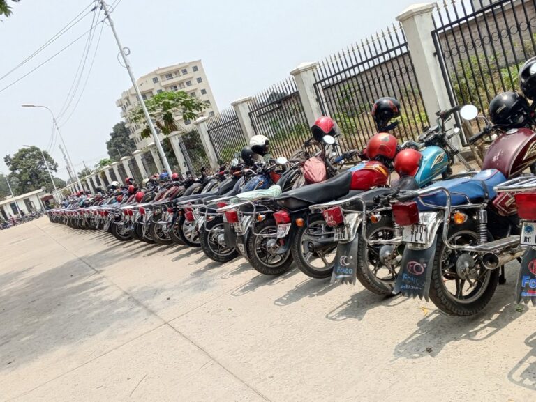 taxi_moto_fileminimizer