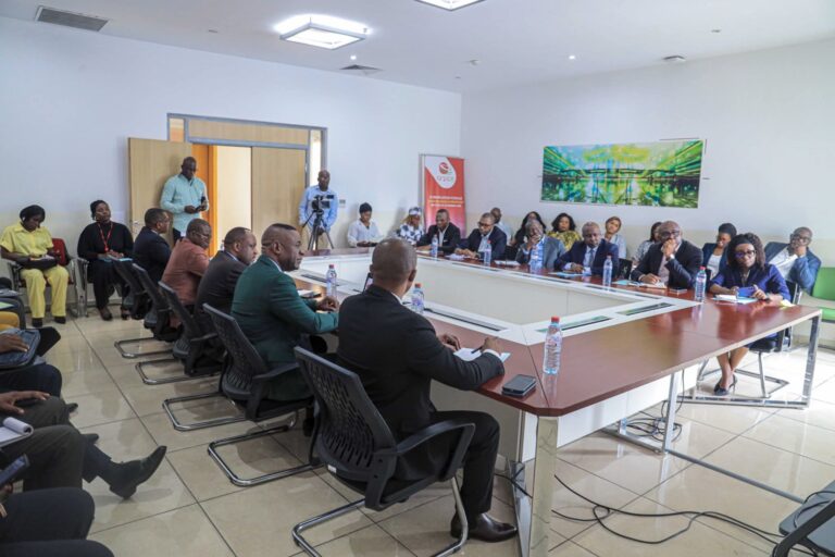 whatsapp_image_2025-10-22_at_11.28